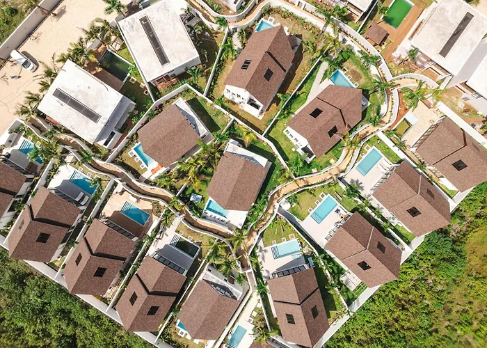 Paje Emerald Escapes