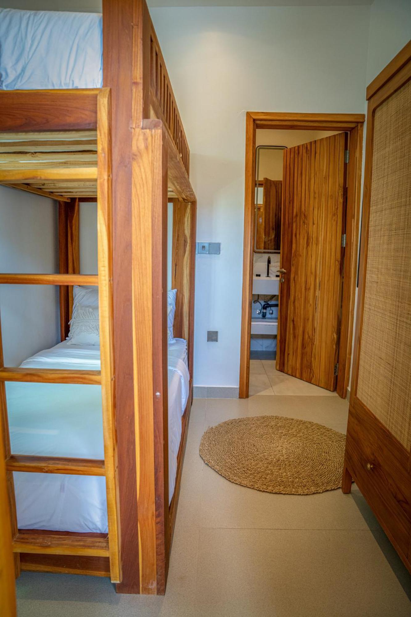 Emerald Escapes Alpstuga Paje
